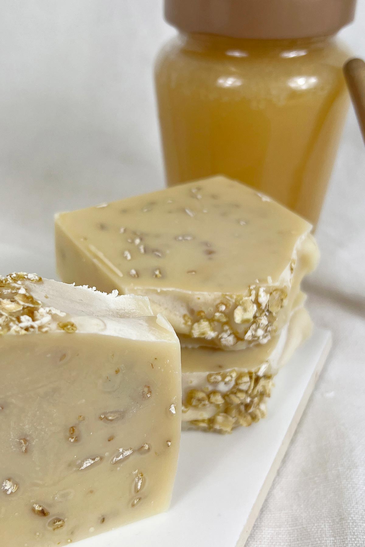 Auraque Handcrafted Honey Oat Sensitive Skin Cleansing Soap Bar