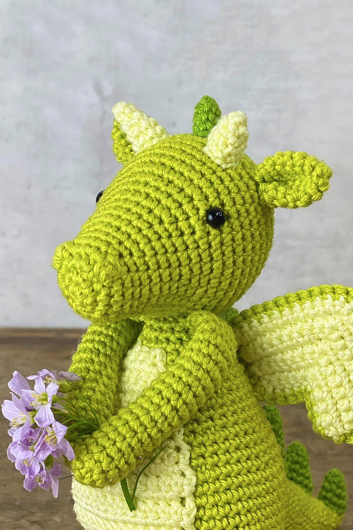 Hardicraft Dragon Doris amigurumi crochet kit