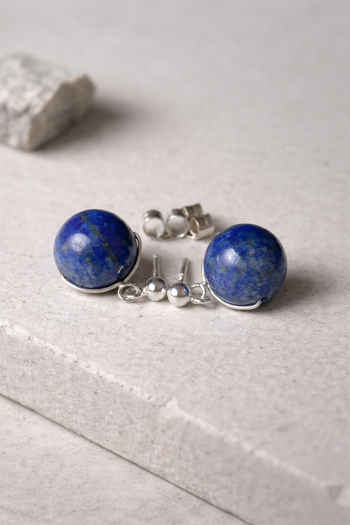 Lapis lazuli stud earrings detail view