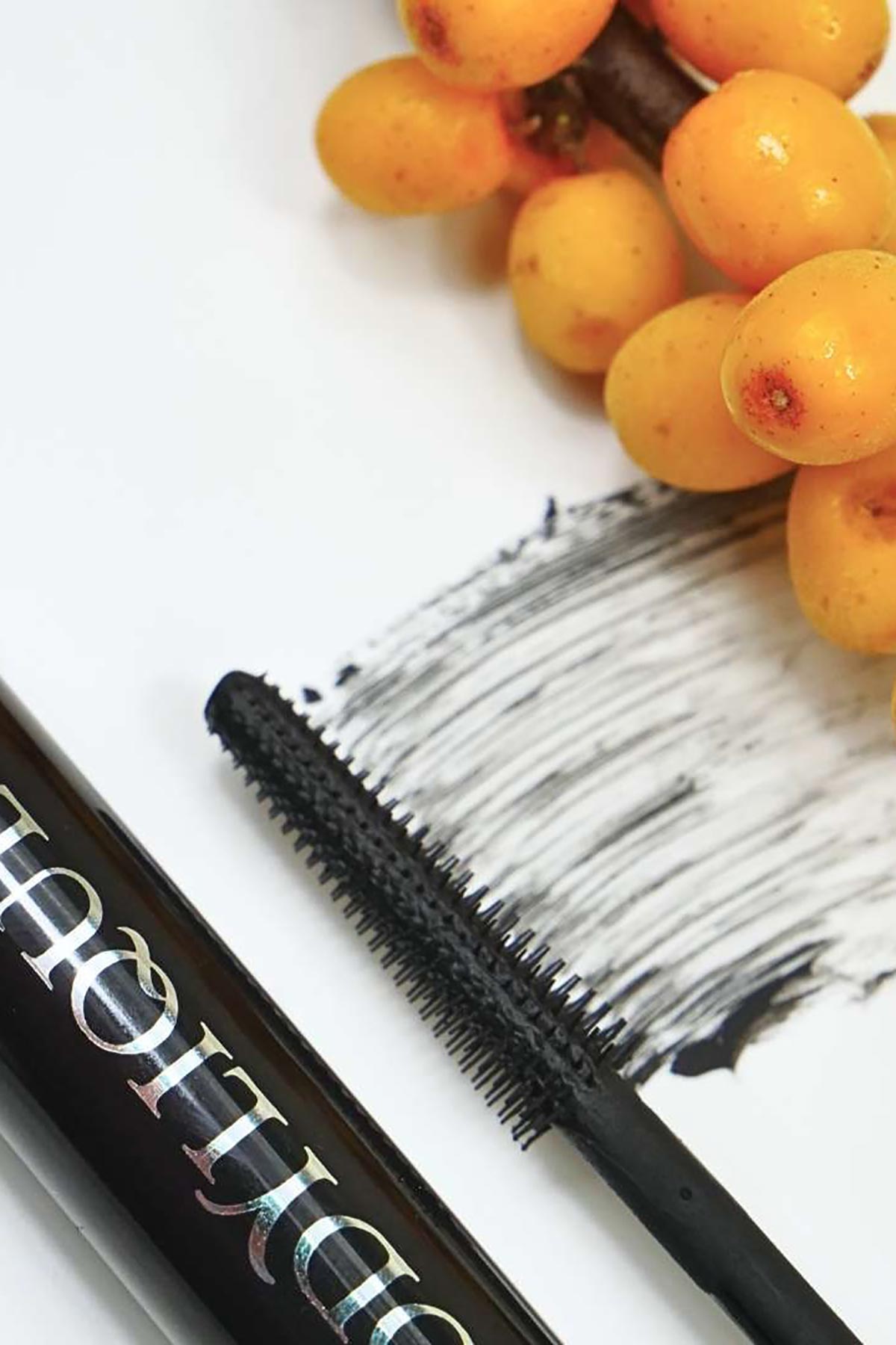 Organic mascara by Odylique