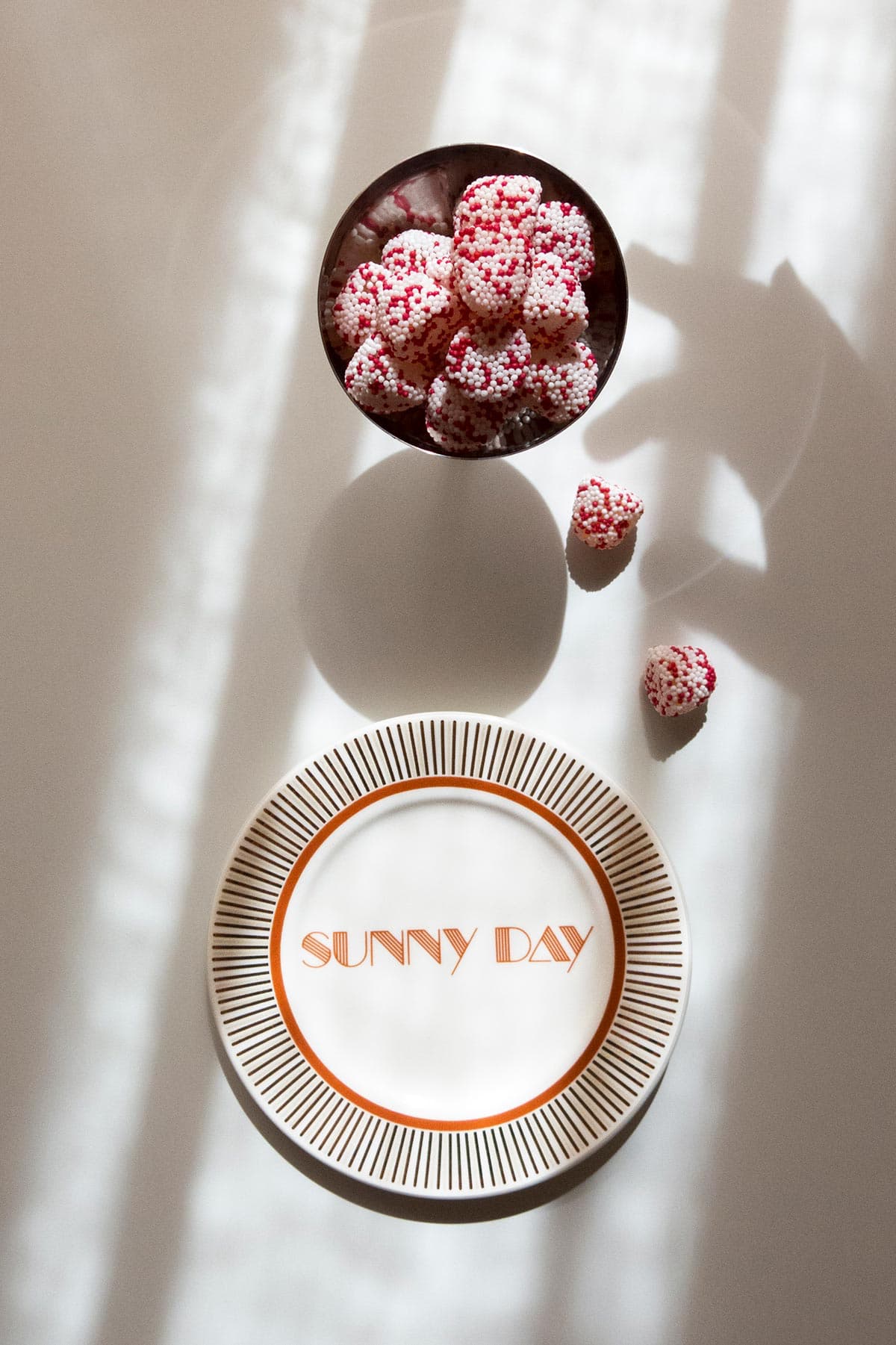 ilaria.i Sunny Day porcelain plate styled on table