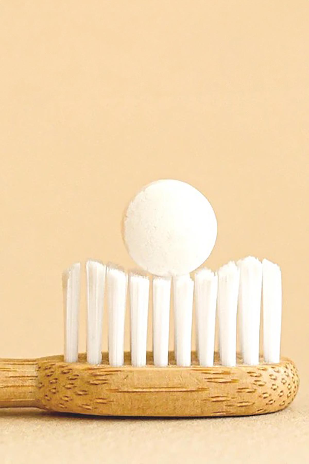 Truthtabs plastic-free toothpaste