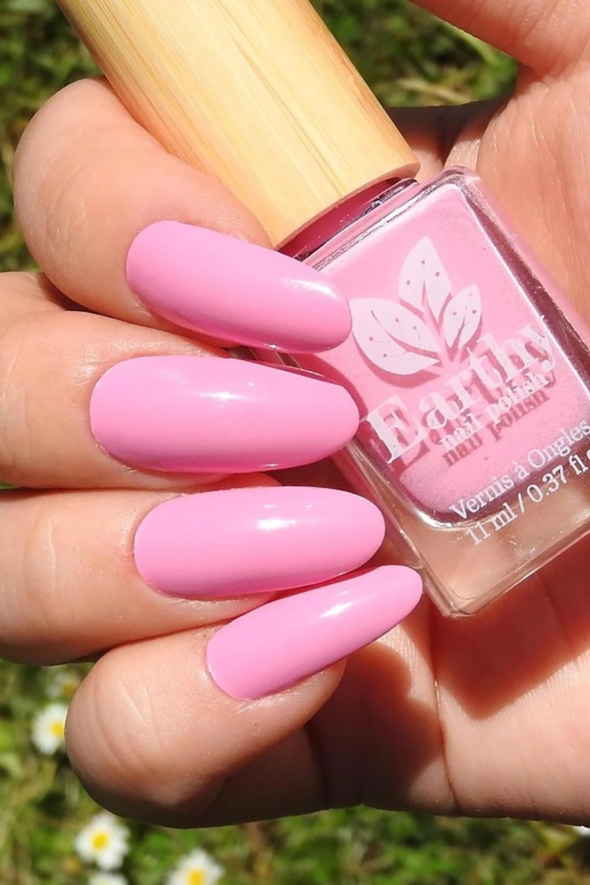 Primrose Bubblegum Pink Plant-Based Nail Polish — Urban Wild