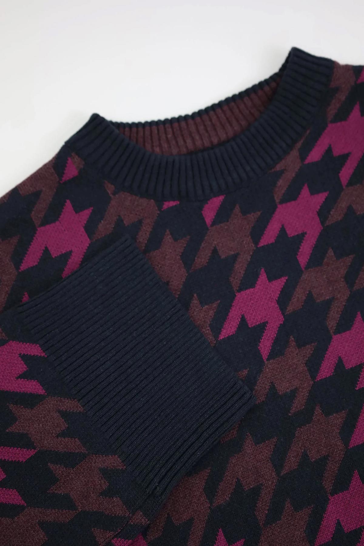 Komodo Fashion Ozuro GOTS Organic Cotton Jumper In Fuchsia