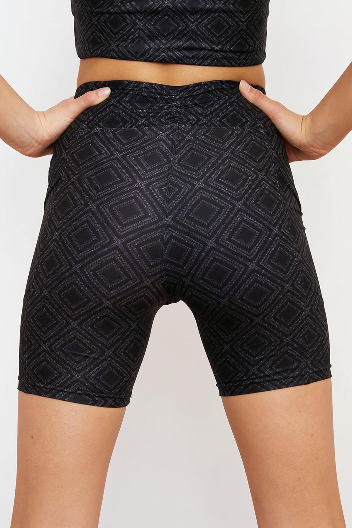 Wolven Summit Midi Bike Short High Performance Activewear