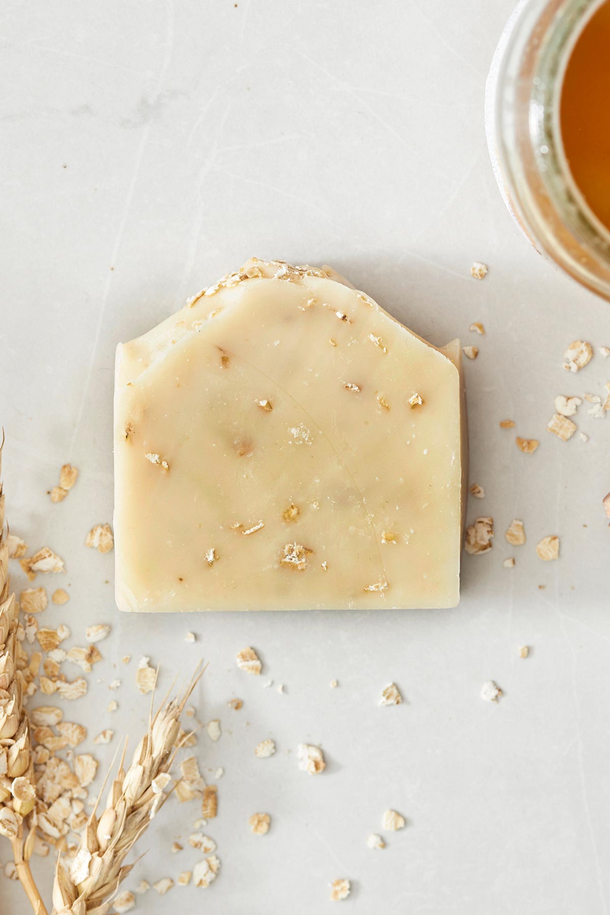 Auraque Handcrafted Honey Oat Sensitive Skin Cleansing Soap Bar