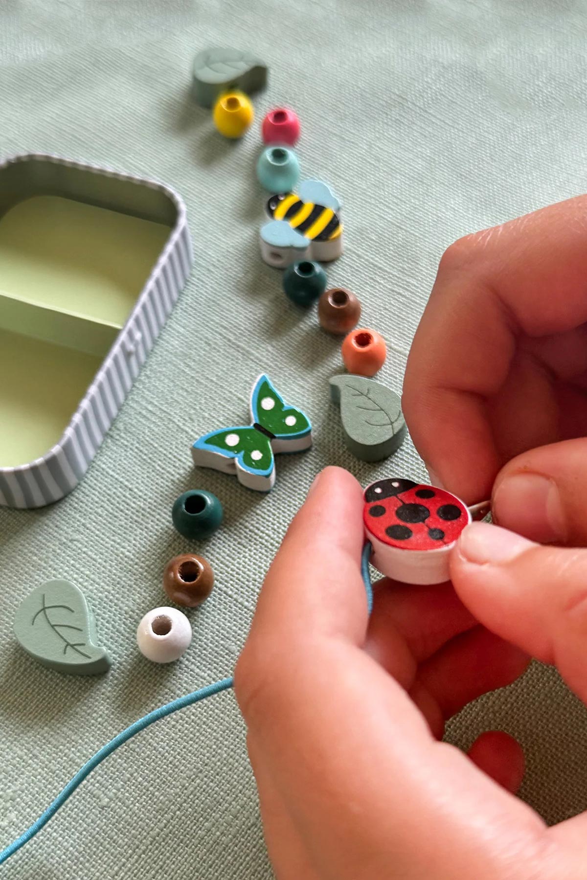 Minibeast bracelet gift kit for kids