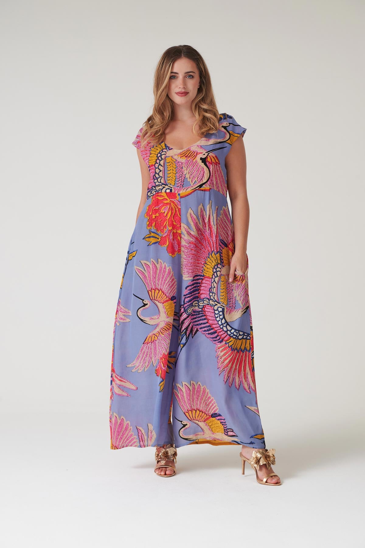 Elegant crane motif all-in-one made in India