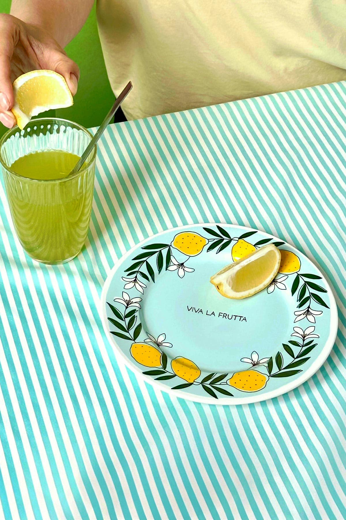 Decorative Italian porcelain plate with lemon illustration