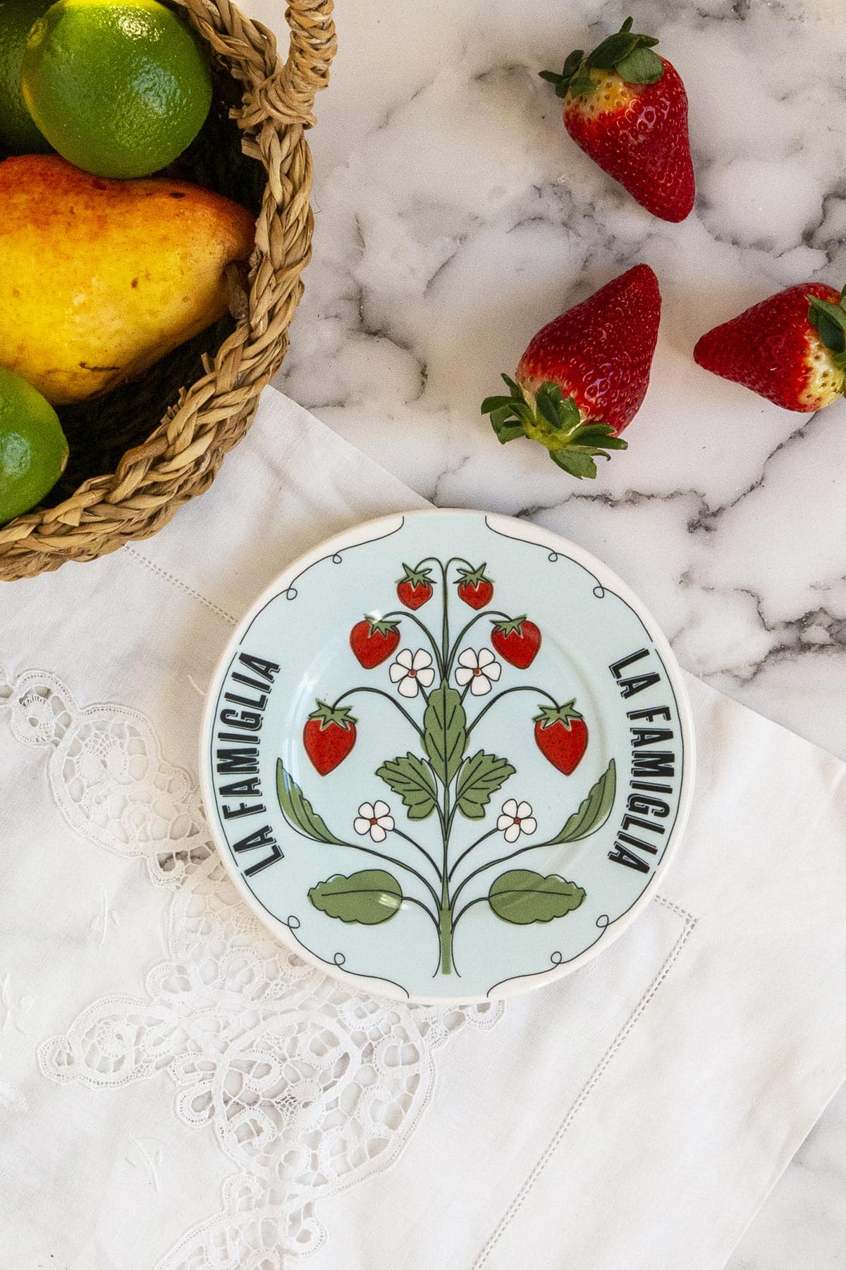 Decorative Italian porcelain plate with The Family typography