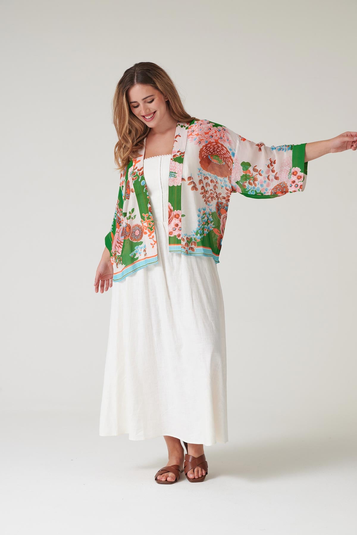 Flowing botanical print statement layer