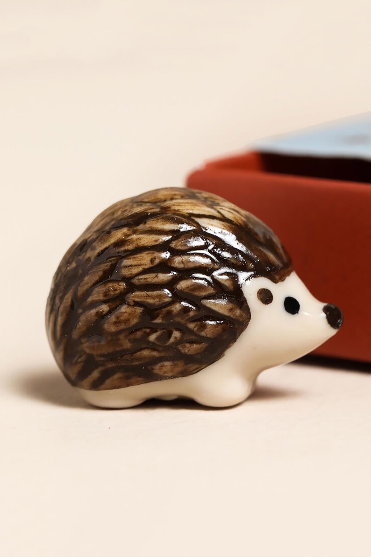Lisa Angel Tiny Matchbox Ceramic Token Hedgehog box top view