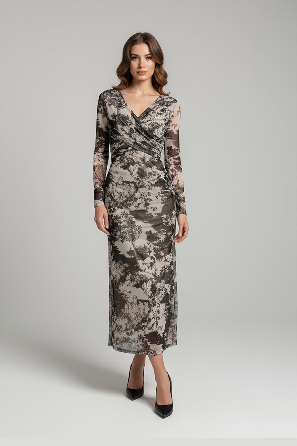 Picture Perfect Tulle Dress in black – viscose blend midi dress made in Italy