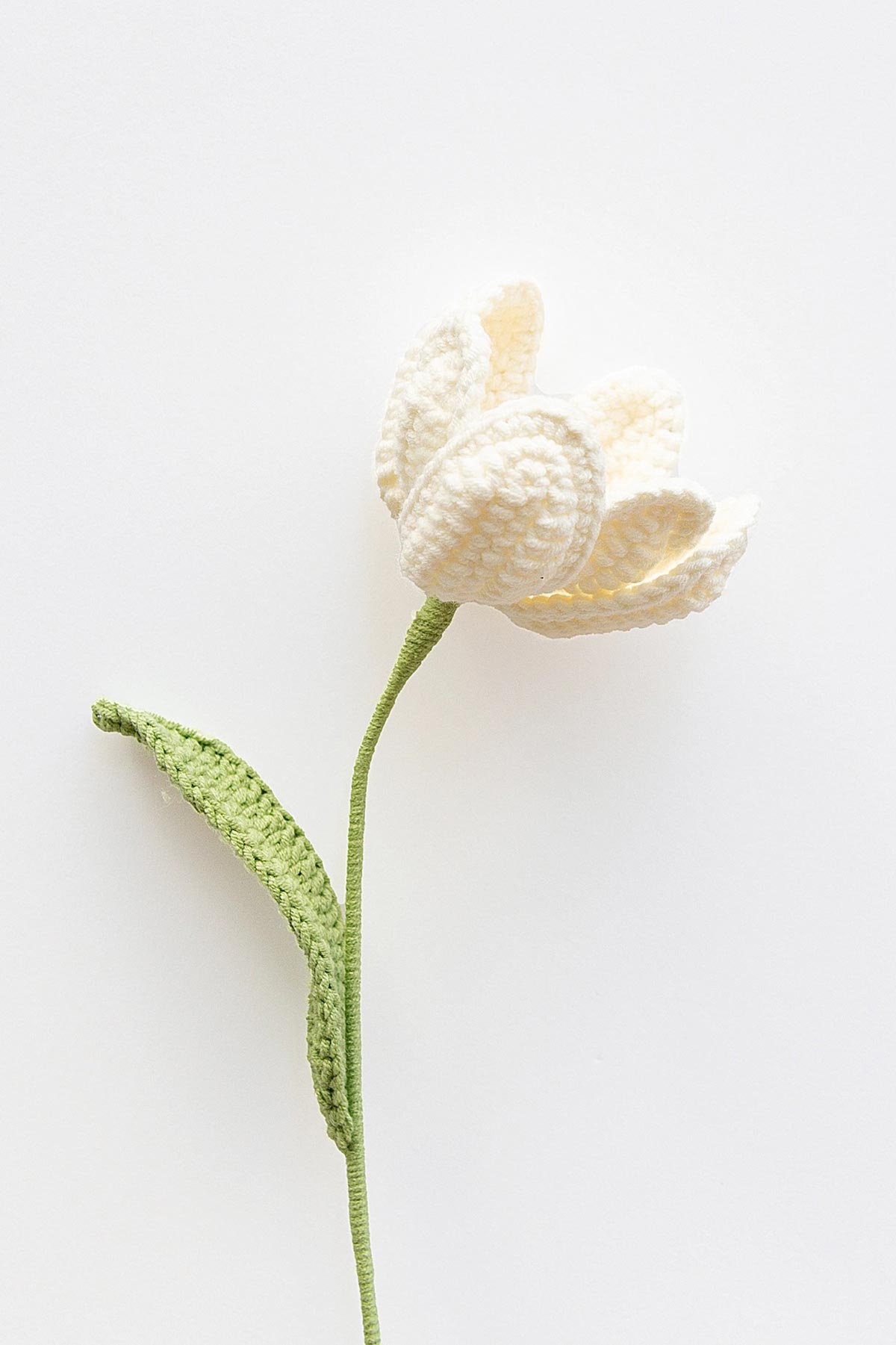 White Tulip crochet flower stem handmade by The Way to You