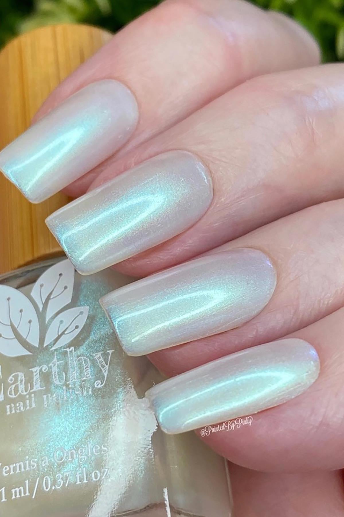 Aphrodite Pearly Blue Plant-Based Nail Polish — Urban Wild