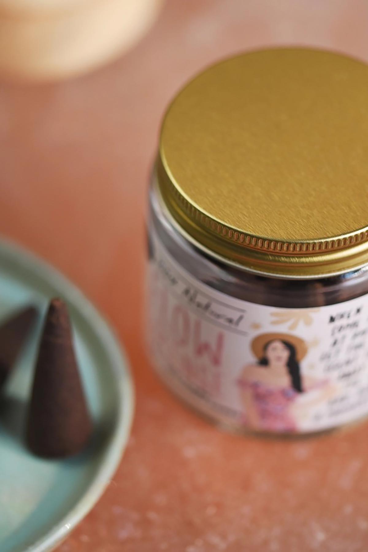 Gold lidded glass jar of Flow incense cones with ceramic dish — Urban Wild