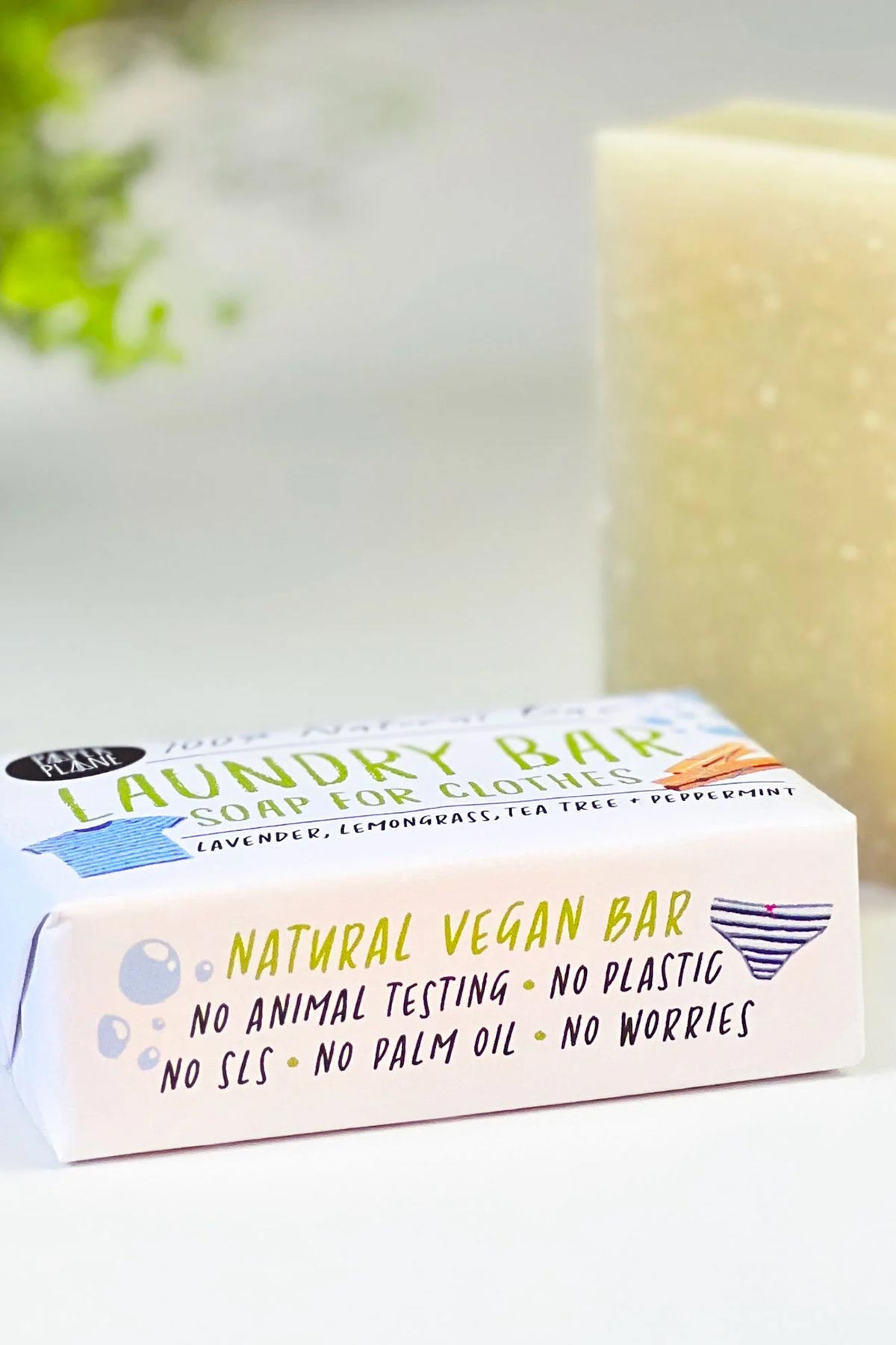 Plastic-free natural laundry bar with tea tree and peppermint essential oils — Urban Wild