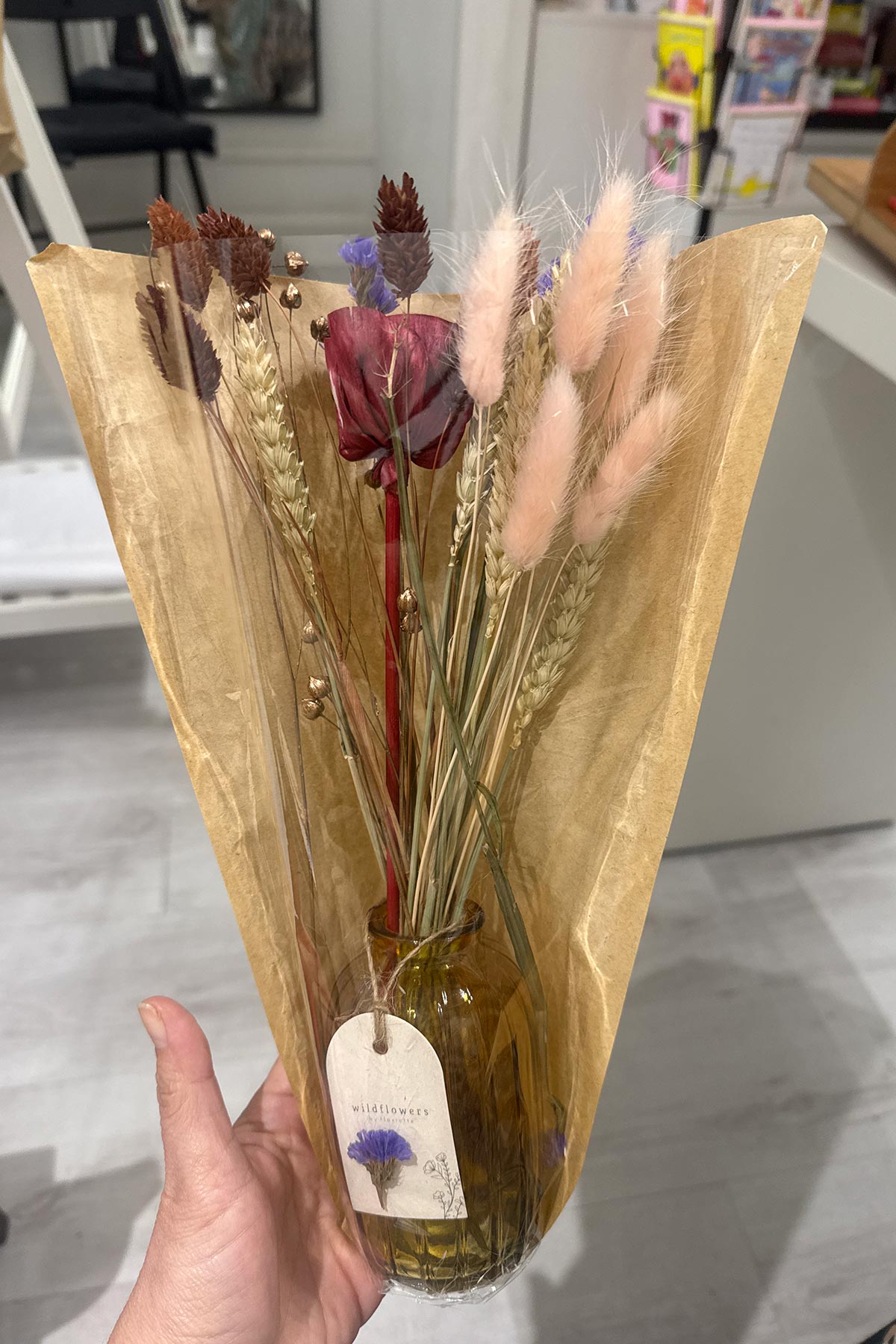 Earthy dried flowers for small vases